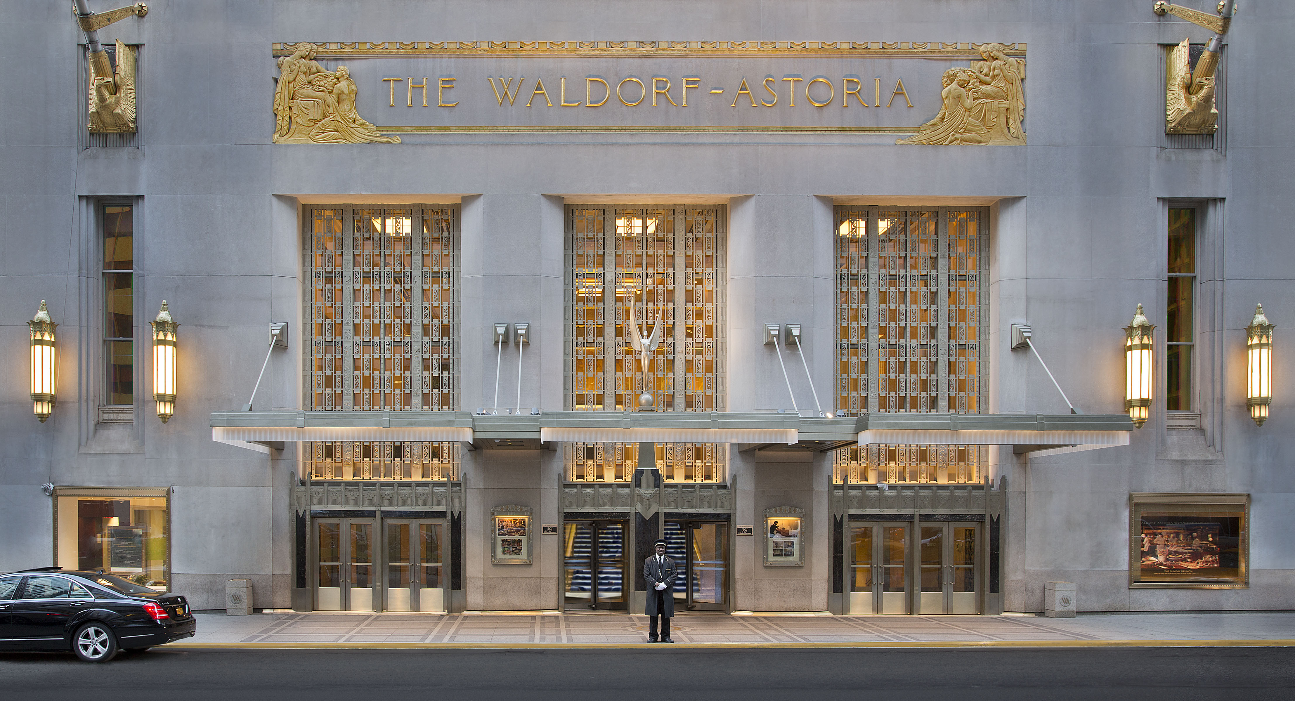 Waldorf Astoria Park Avenue Entrance- Image Source Curbed, www.crowdink.com
