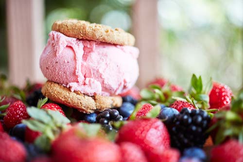 Ice Cream Sandwich From Sunny Ridge Strawberry Farm, crowdink.com, crowdink.com.au, crowd ink, crowdink