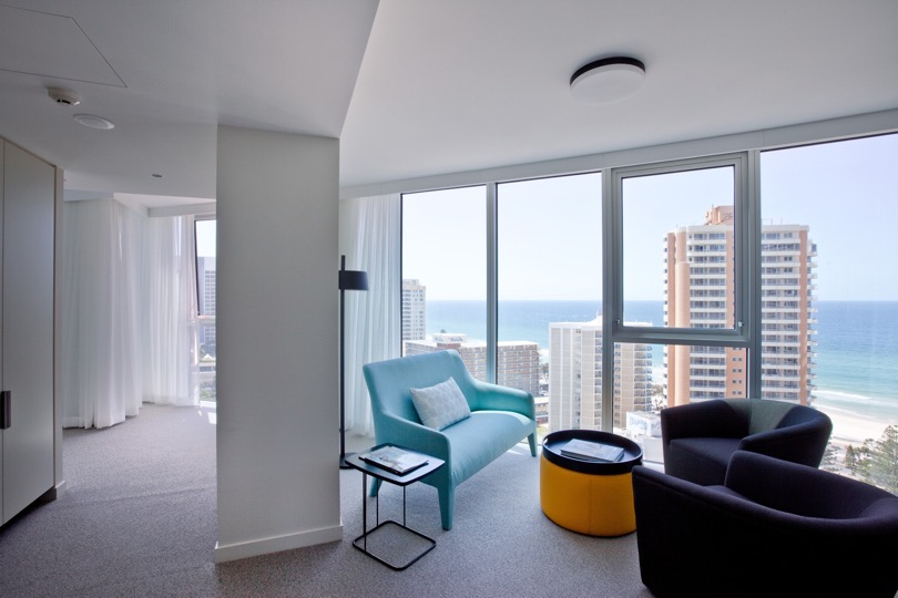 King Relaxation Suite Living, Hilton Surfers Paradise
