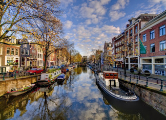 Amsterdam Canal. (Image Source- Digita Fespa), www.crowdink.com