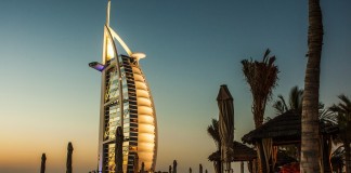 Burj Al Arab, Dubai, Crowdink.com