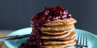 Dirty Chai Pancakes + Vanilla Cranberry Sauce Compote, pancakes, shrove tuesday, desserts, sweets, crowdink.com, crowdink.com.au, crowd ink, crowdink