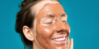 Are You Damaging Your Skin? Charcoal vs. Clay Masks.