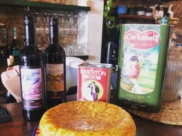 A Little Piece of Spain: El Boquerón: Spanish Omelette