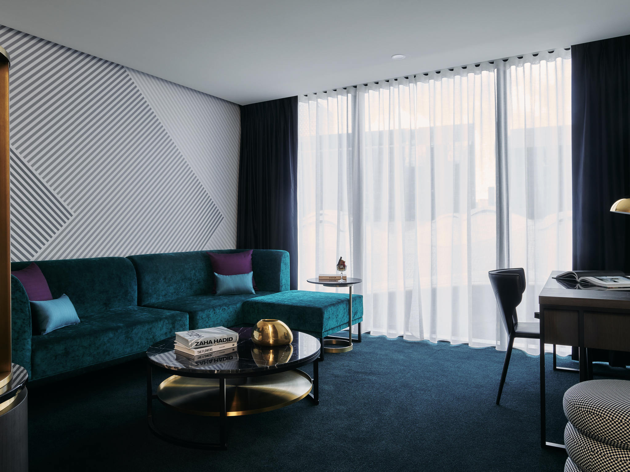 Mövenpick Hotel Melbourne on Spencer – contemporary luxury in the heart of the city.