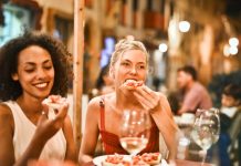 Healthy Eating On the Go: Tips for Maintaining Nutritious Habits While Traveling
